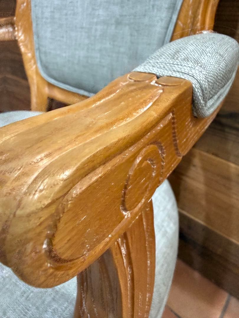 シャビーシック スタイリングチェア　椅子 アームチェア　ビューティーガレージ