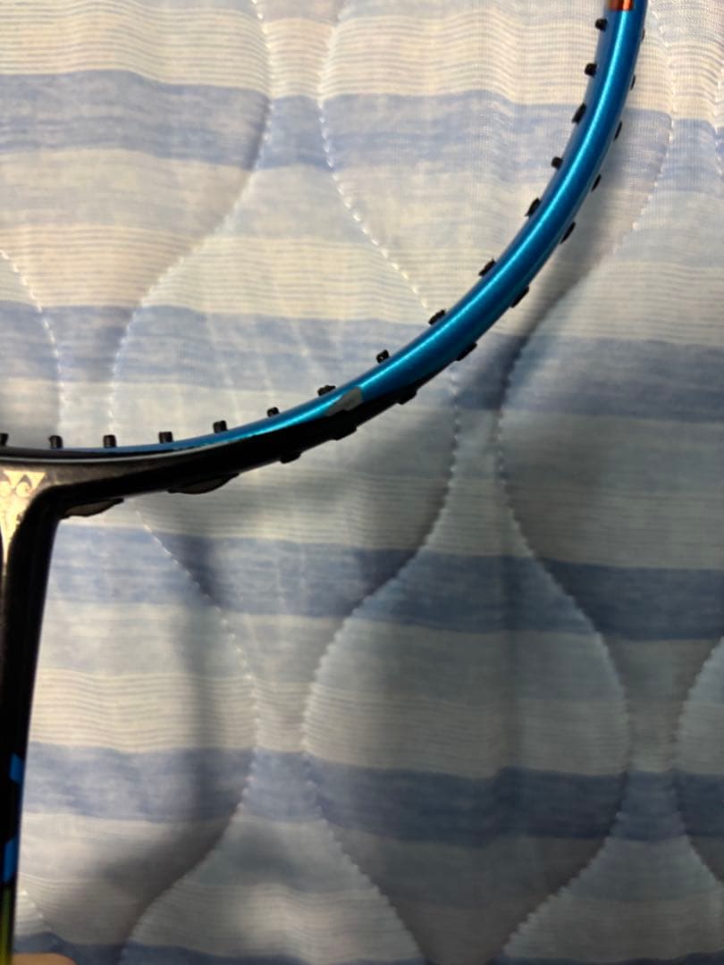 ASTROX 77 バドミントンラケット 赤/青