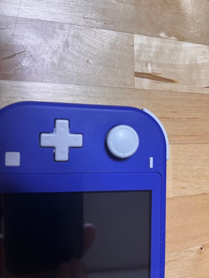 【美品】ニンテンドー Switch Lite ブルー 本体、アダプター、箱付き