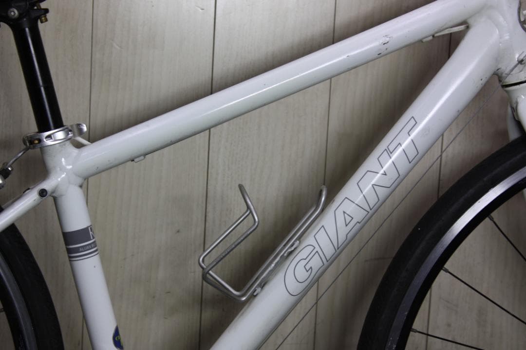 GIANT ESCAPE R3 700C アルミ 24速 370mm 白 クロス