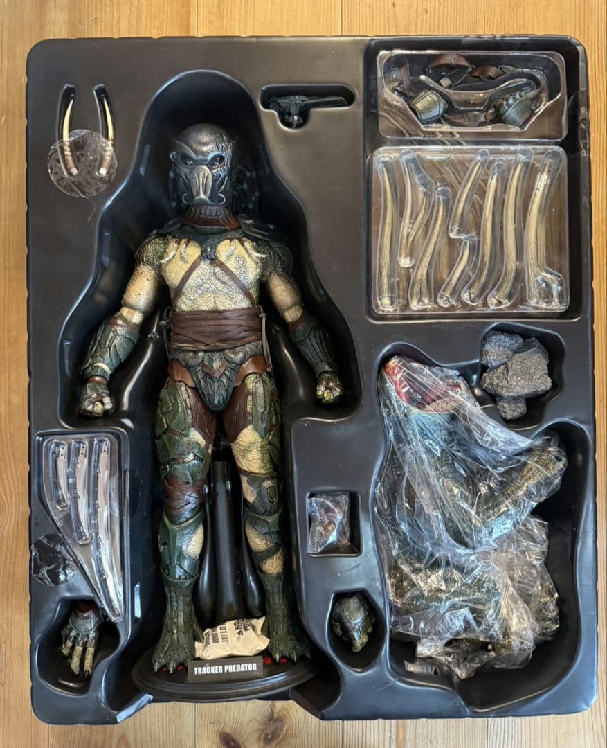 ホットトイズ　トラッカープレデター