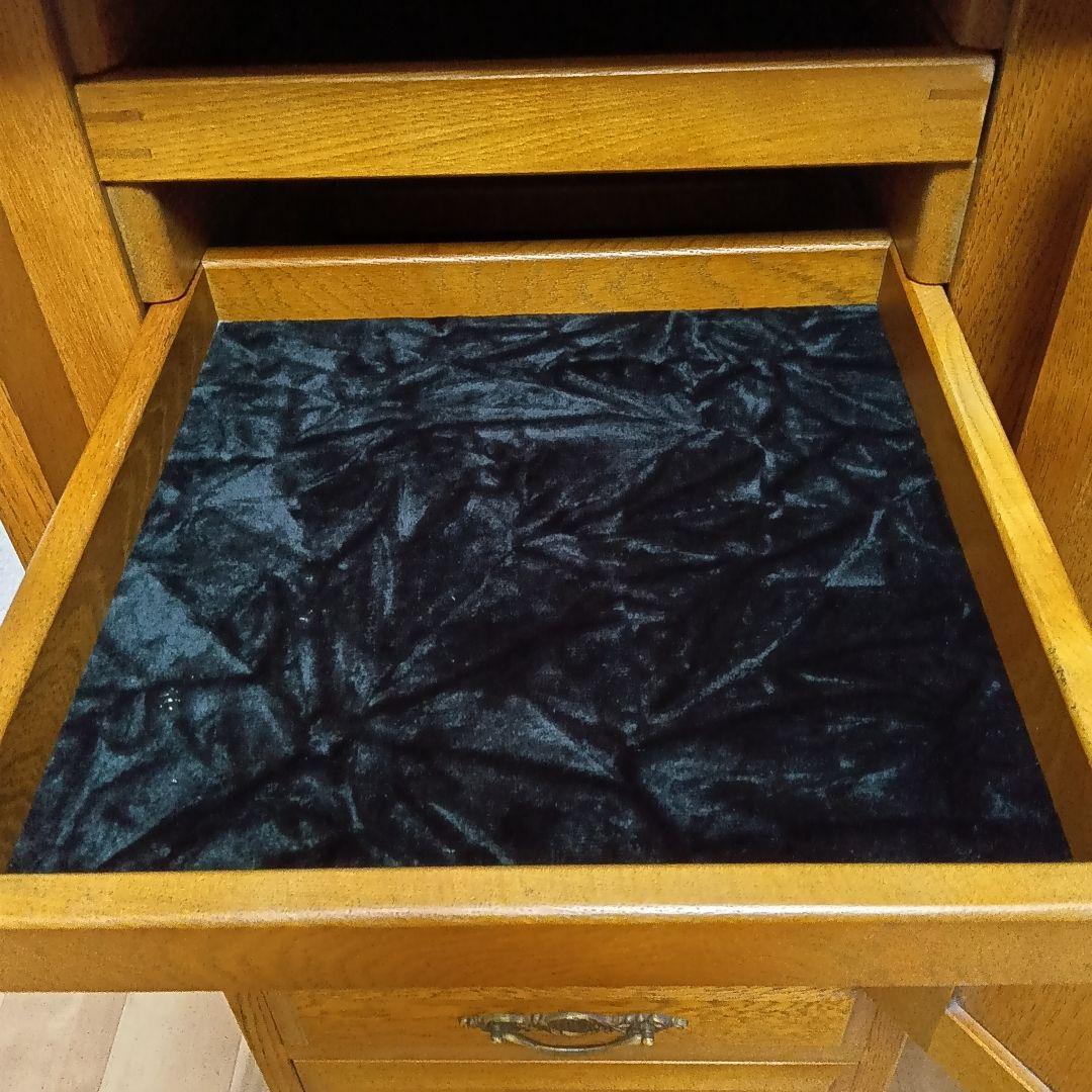 北欧 英国スタイル 彫刻入り キャビネット 収納棚 電話台 花台【送料込み】