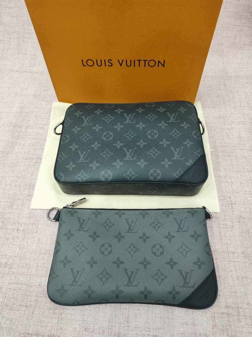 ルイヴィトン エクリプス トリオ メッセンジャーバッグ 黑