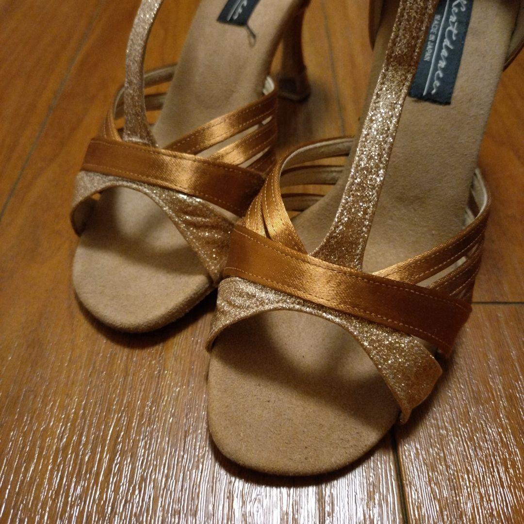 【極美品】社交ダンス　シューズ　サンダル　ラテン　ユリアモデル　競技ダンス