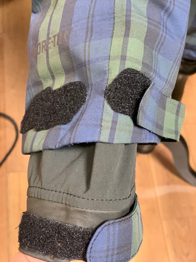 美品BURTON[ak] GORE-TEX スノーボードウェア