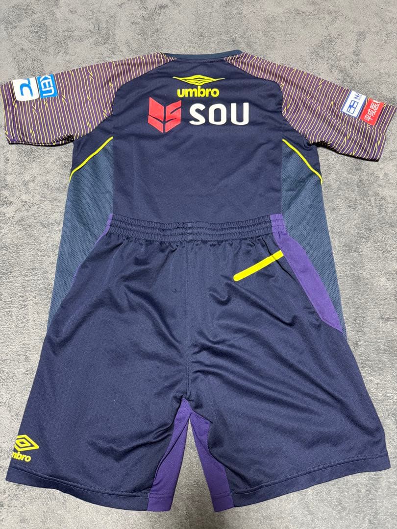 ガンバ大阪練習着 トレーニングウェア　セットアップ