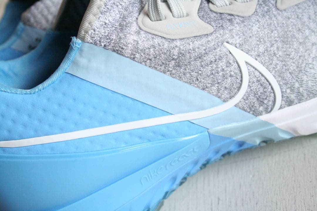 26.5cmワイド ナイキ エアズーム インフィニティ ツアー グレーフォグ