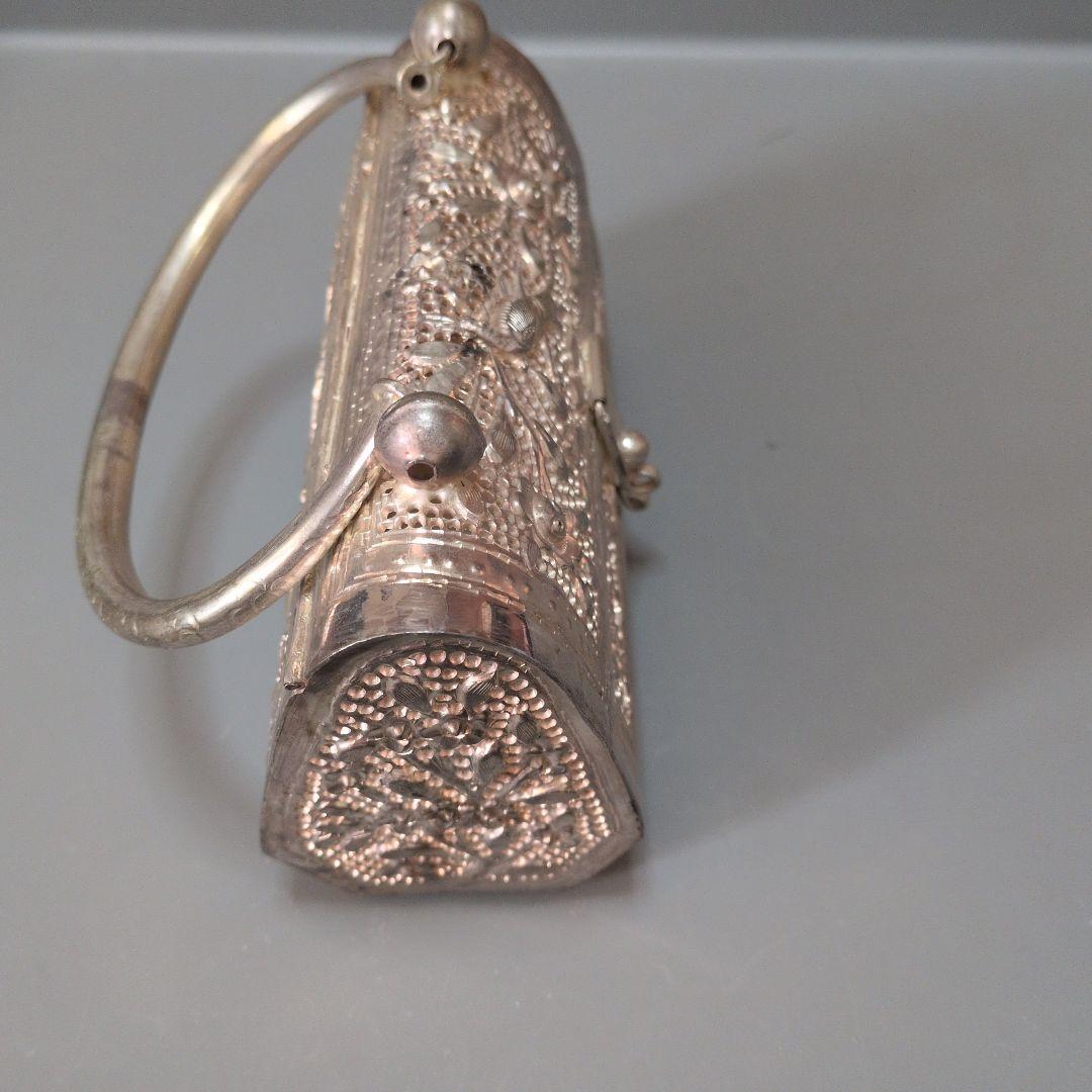 シルバー製花模様アクセサリーケース