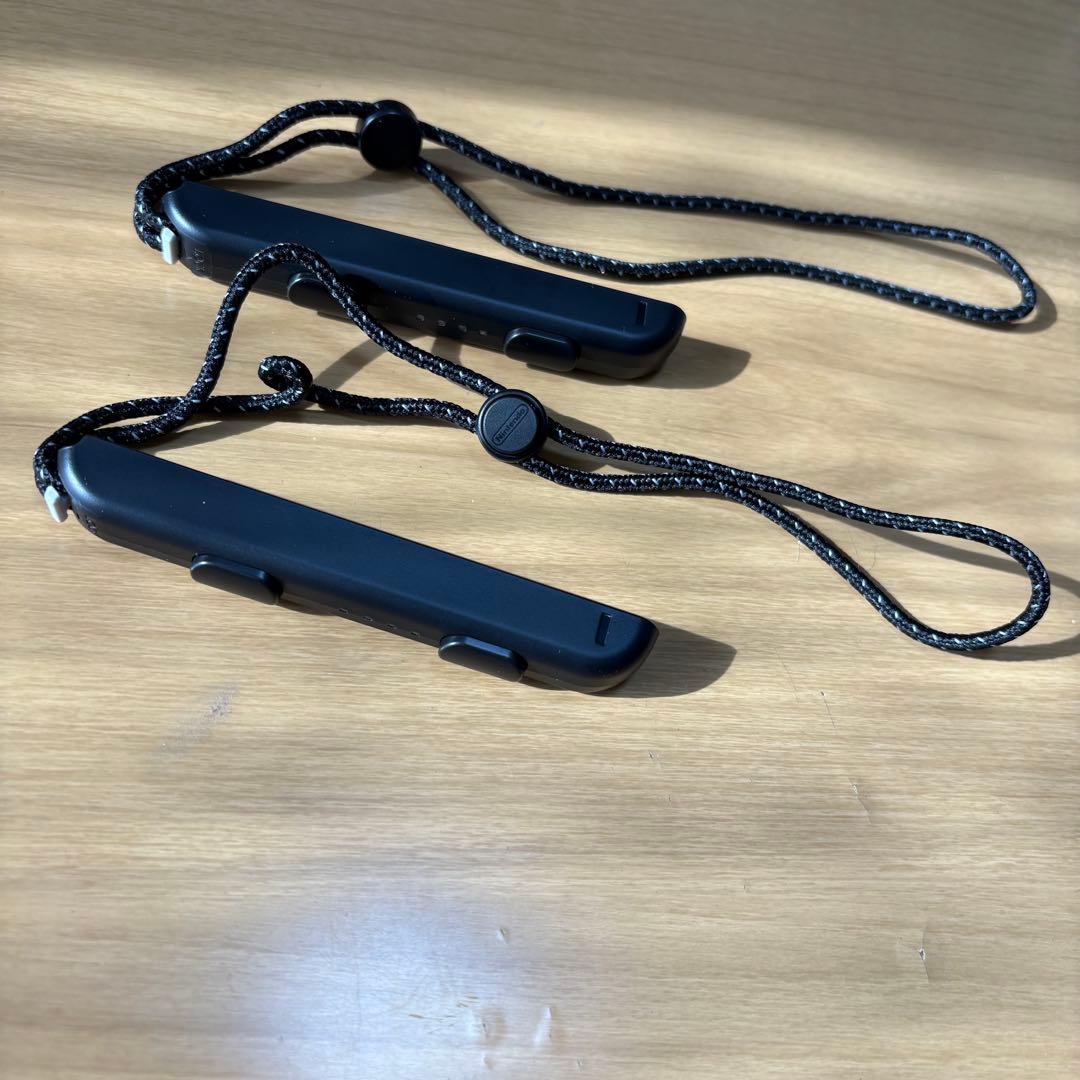 任天堂　Nintendo Switch 本体　コントローラー