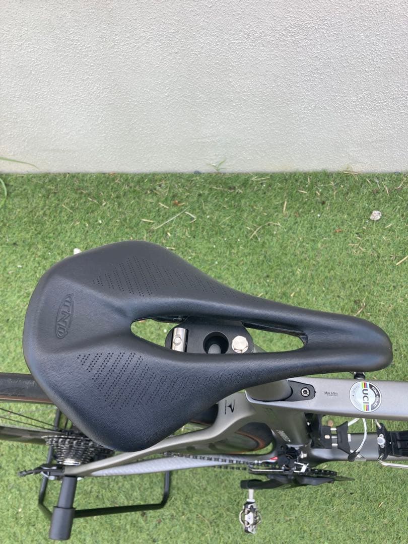 PINARELLO PARIS DISC 2021年モデル　 ※ホイールなし※