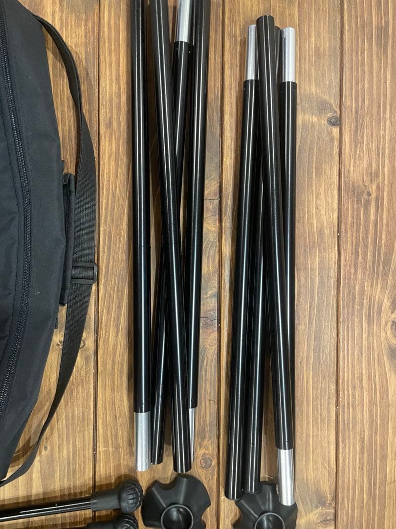 アンプラグドキャンプ　コット　ブラックキャンプ オシャレ