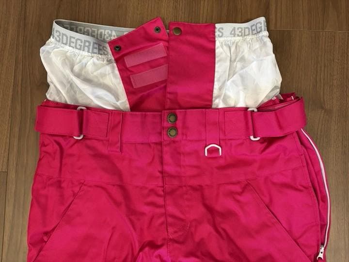 【超美品】上下スノーボードウェア 女性用＿サイズ：上下ともにS