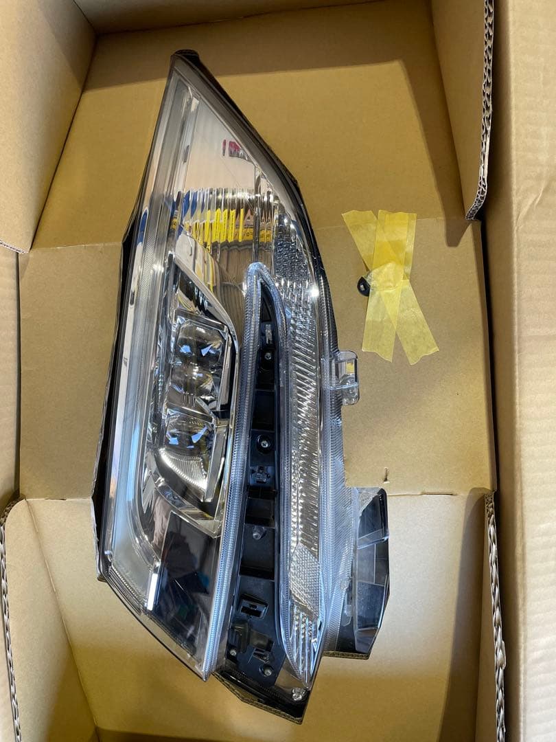 80系後期　ノア　純正　左ヘッドライト