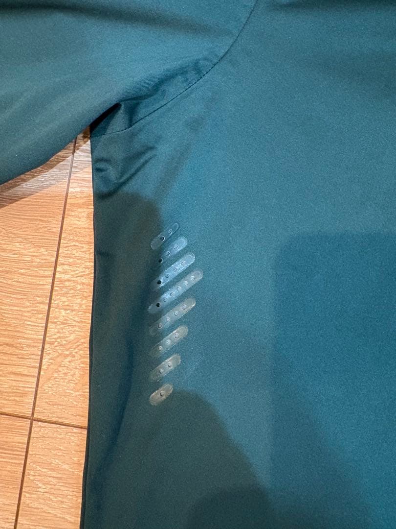 イタリア代表　支給品　防水撥水加工ハーフジップ　ルネサンスモデル