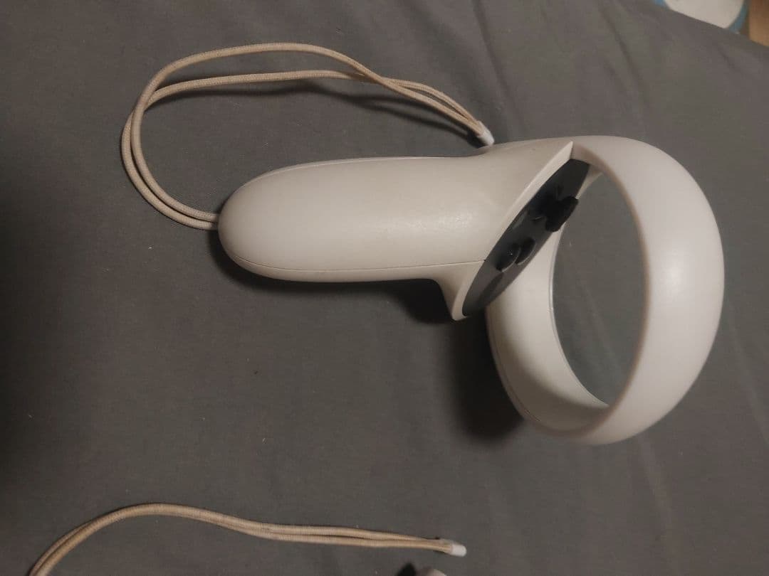  Quest 2（）L and R