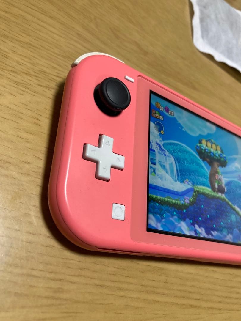 Nintendo Switch Liteコーラル　ピンク
