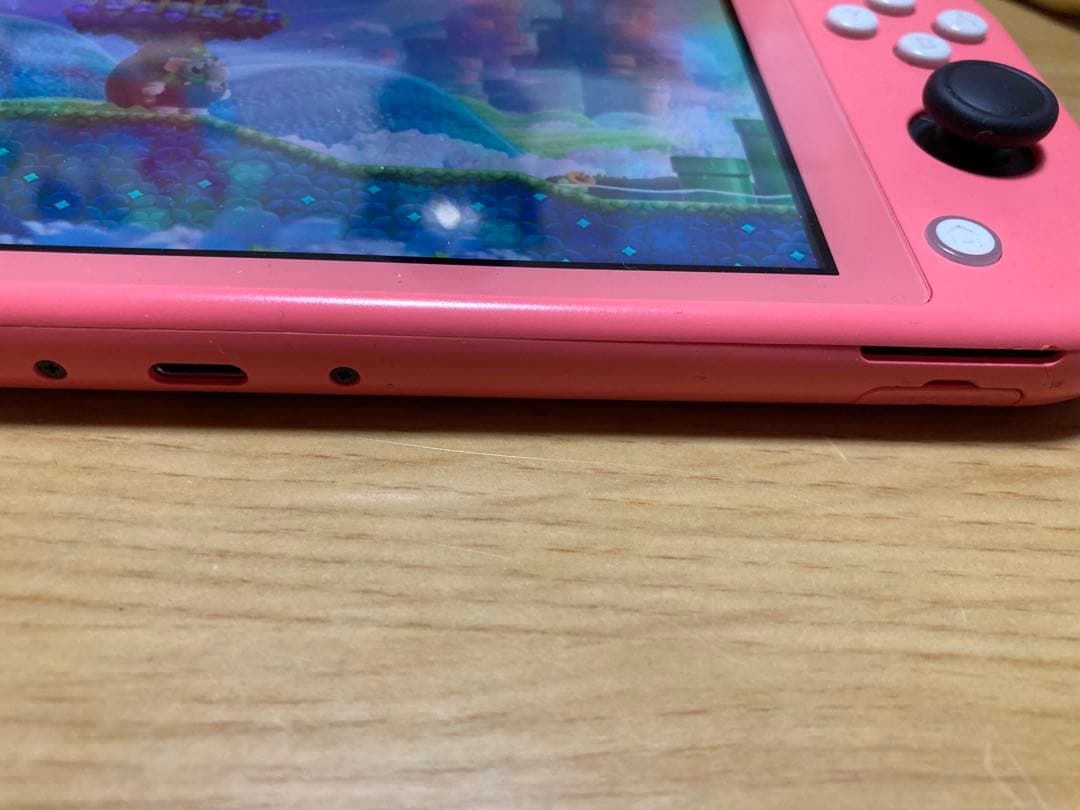 Nintendo Switch Liteコーラル　ピンク