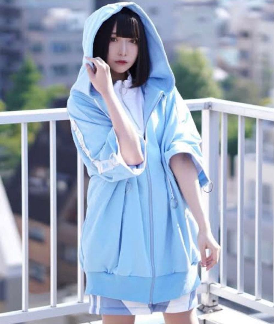 1132◆REFLEM Dリングロゴテープジップアップ半袖パーカー ブルー