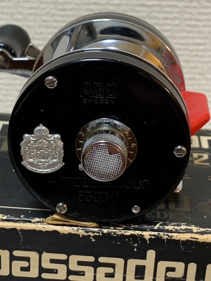 ABUアンバサダー5600C赤ベロ未使用品