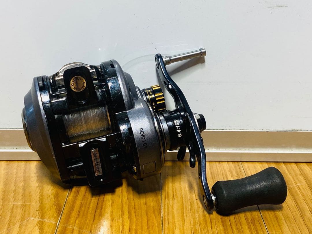 REVO LC ベイトリール 右ハンドル