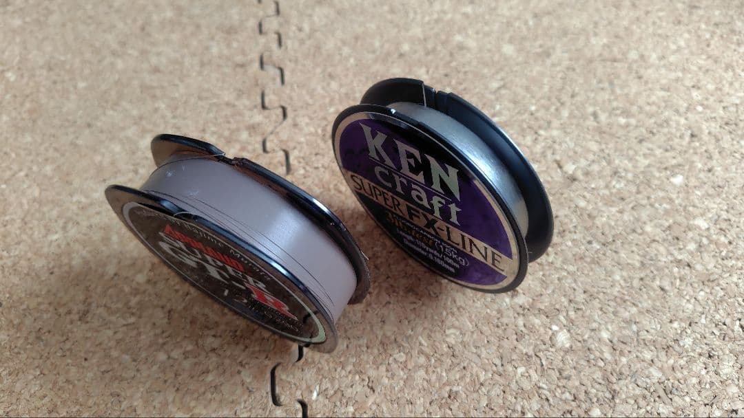 SHIMANO Scorpion ANTARES左、DaiwaEMBLEM-X