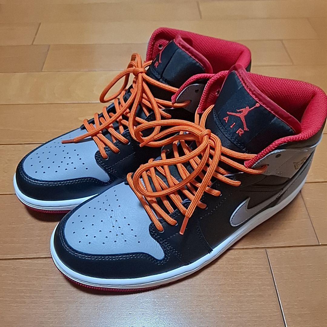 AIR JORDAN 1 MID ブラック/セメントグレー/ファイアレッド7.5