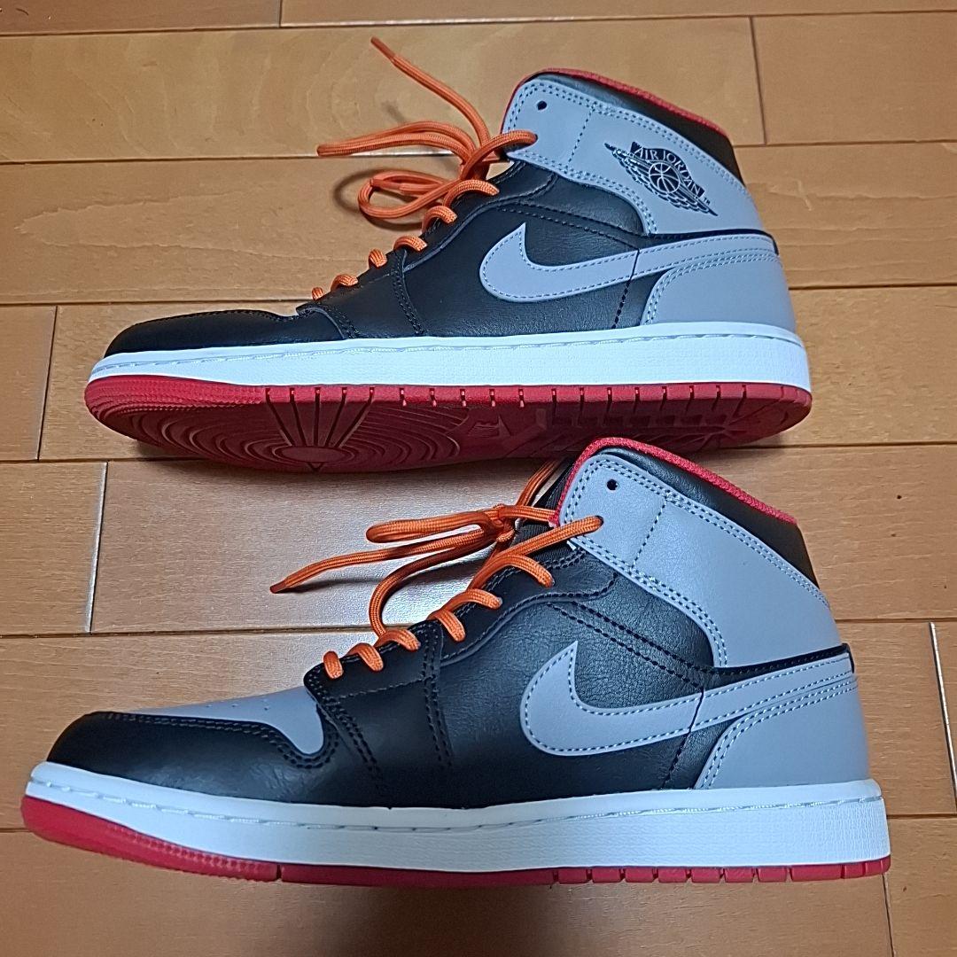 AIR JORDAN 1 MID ブラック/セメントグレー/ファイアレッド7.5