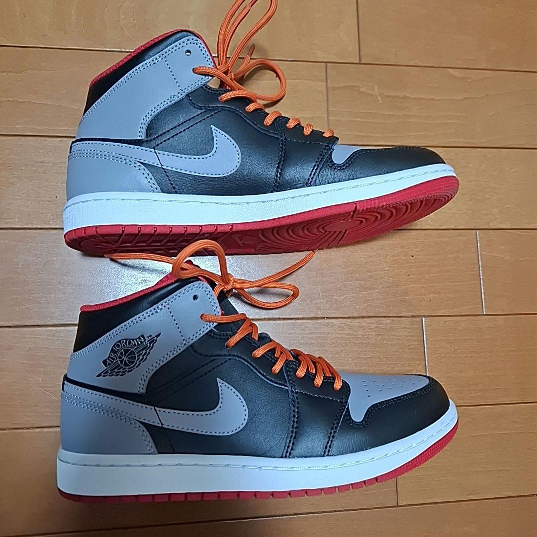 AIR JORDAN 1 MID ブラック/セメントグレー/ファイアレッド7.5