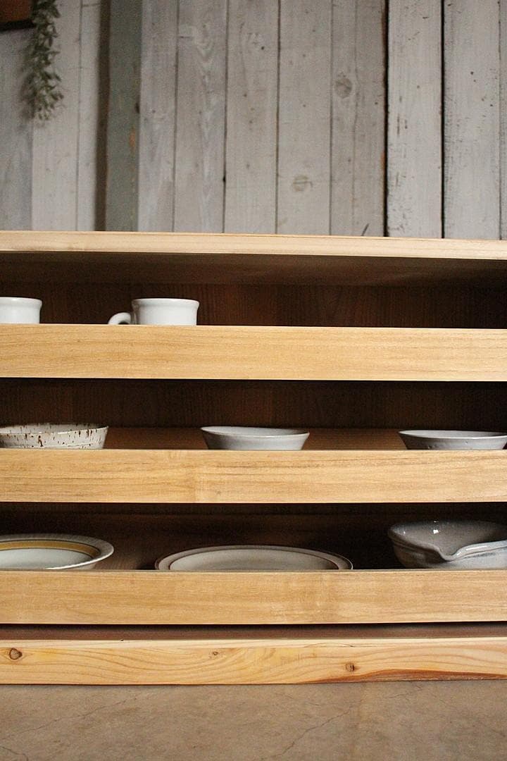 古い木製の引き出し3段　チェスト　タンス