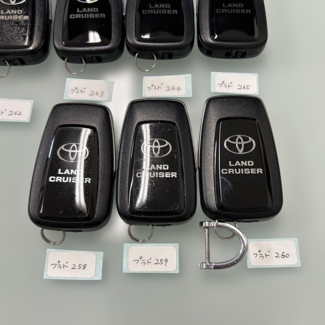 トヨタ純正スマートキー プラドまとめ売り