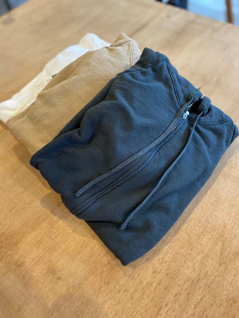 Hight Flutter(ハイフラッター)sufure(スフレ)ZIPパーカー