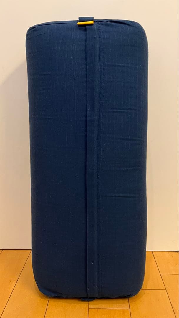 yogaworksボルスター　ネイビー