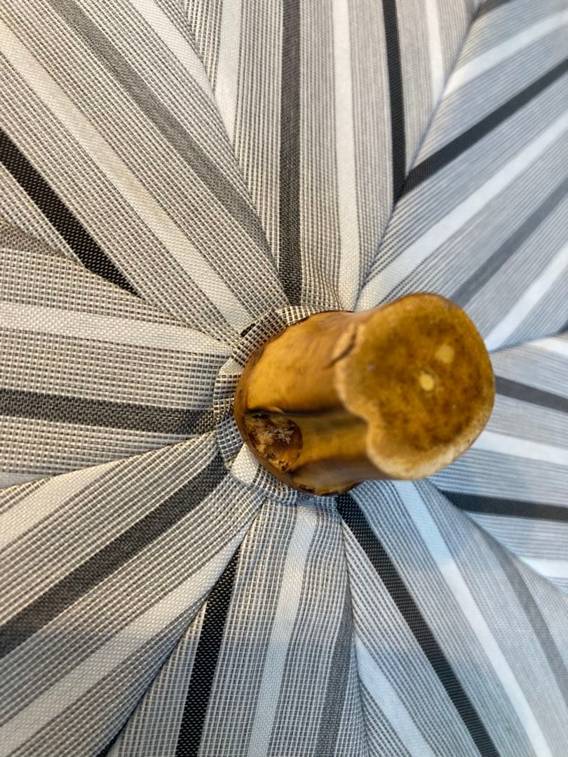 ストライプ柄 折りたたみ日傘 サンバリア100 大判