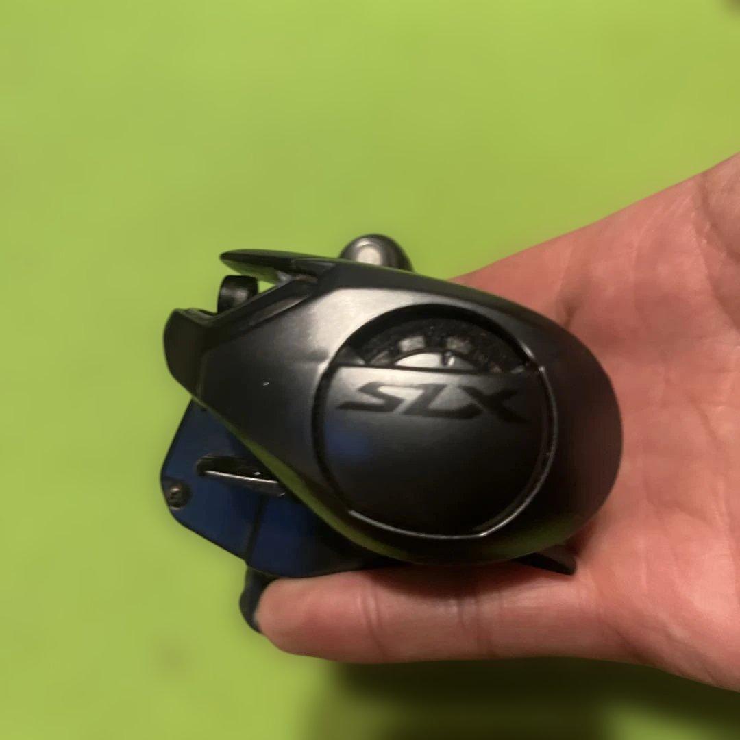 シマノ　SLX 70XG 右巻き