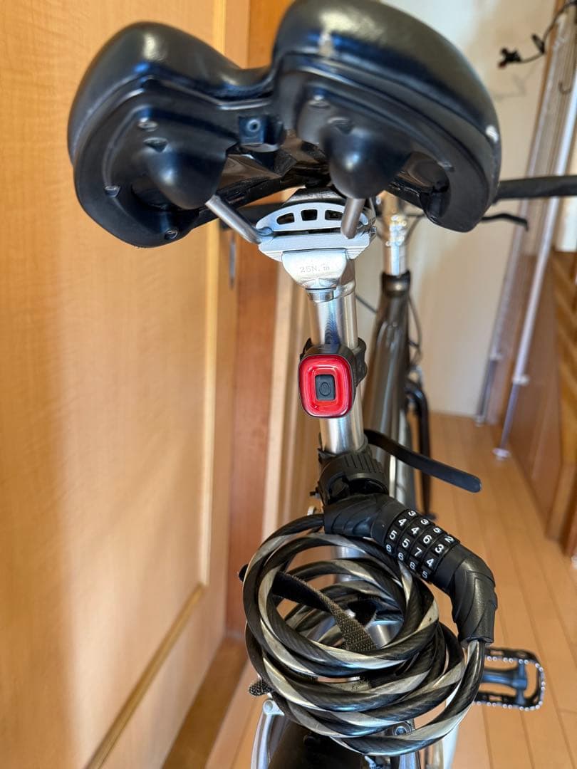 GIANT 22ESCAPE R3 ロードバイク ブラック　引取り限定