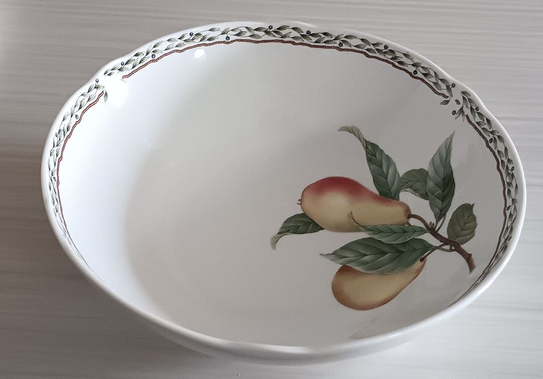 ノリタケロイヤル オーチャードボウルとプラダセット