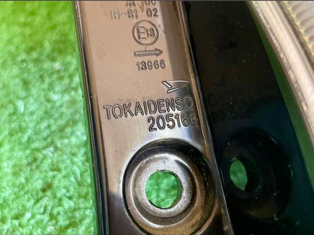 【値下げ】タントカスタム　リアテールランプ 右【中古良品】