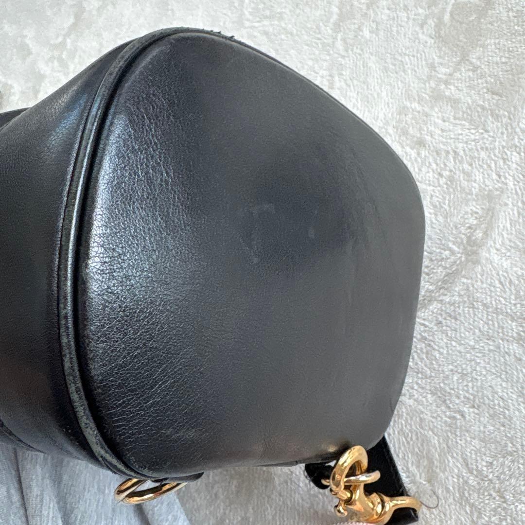 GUCCI ブラックレザーバッグ バンブーハンドル ポーチ付き