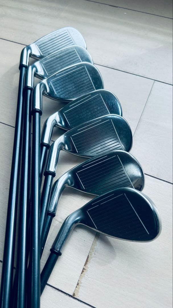 Diablo Edge アイアンセット 7本　バッグ付