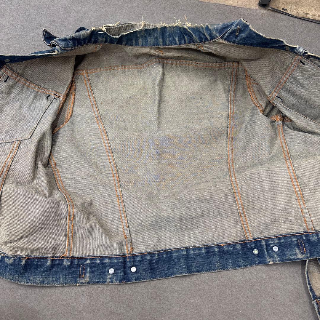 Levi's ダメージ注意！　70505