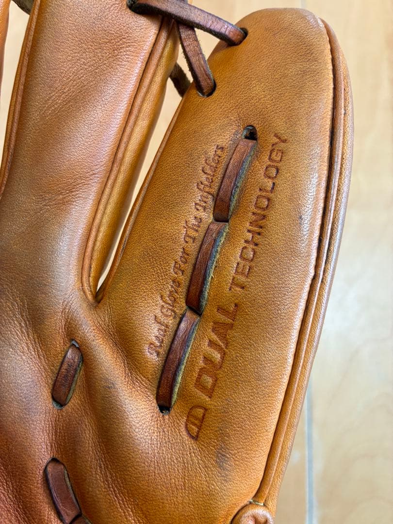 Wilson 硬式グローブ　内野用