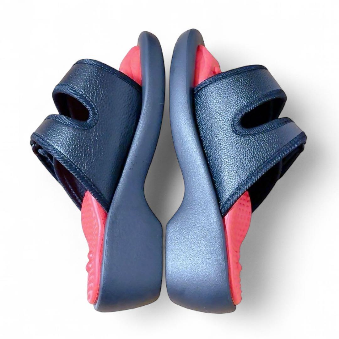 S美フット 履いて歩くだけ ながらストレッチ 美姿勢サンダル 兼子ただし