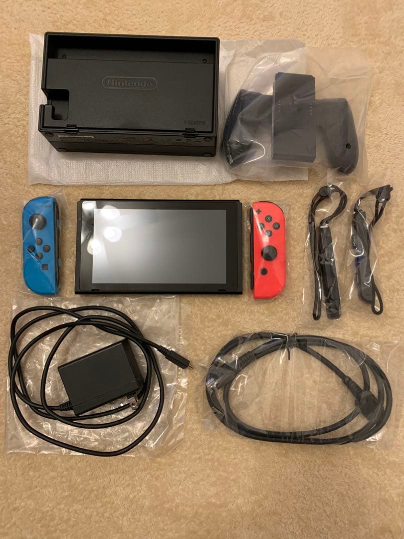 Nintendo Switch 本体 青・赤 Joy-Con付き