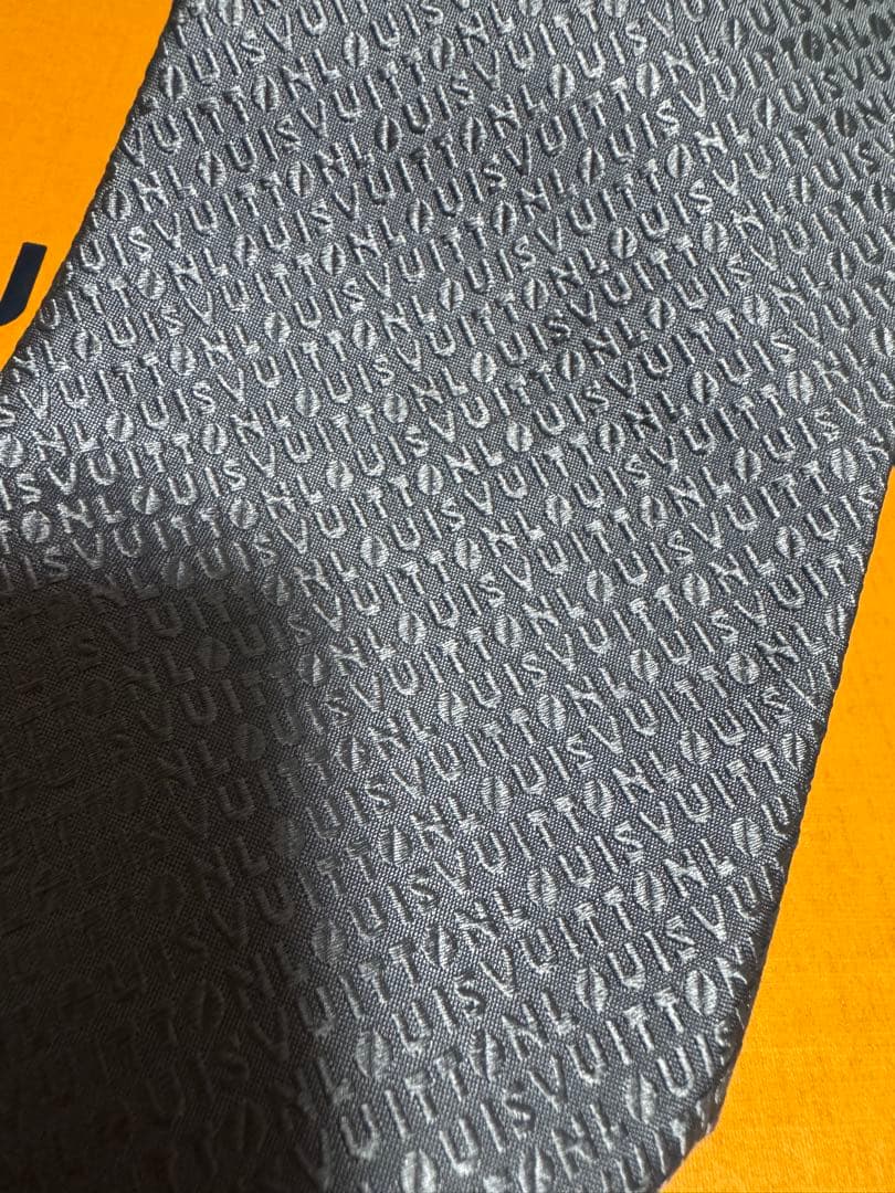 最終値下げ！Louis Vuitton グレー ネクタイ