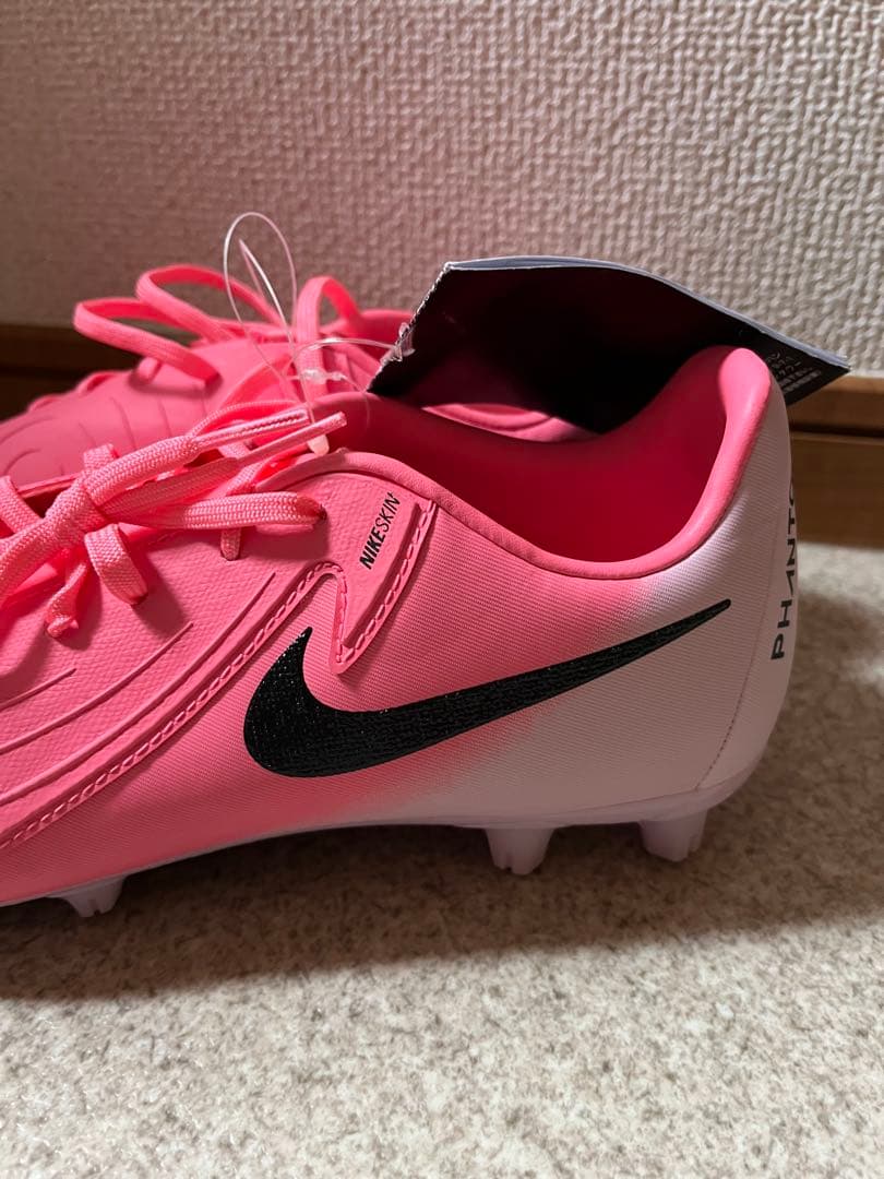 ☆新品☆ 未使用 NIKE サッカースパイク 25センチ ピンク