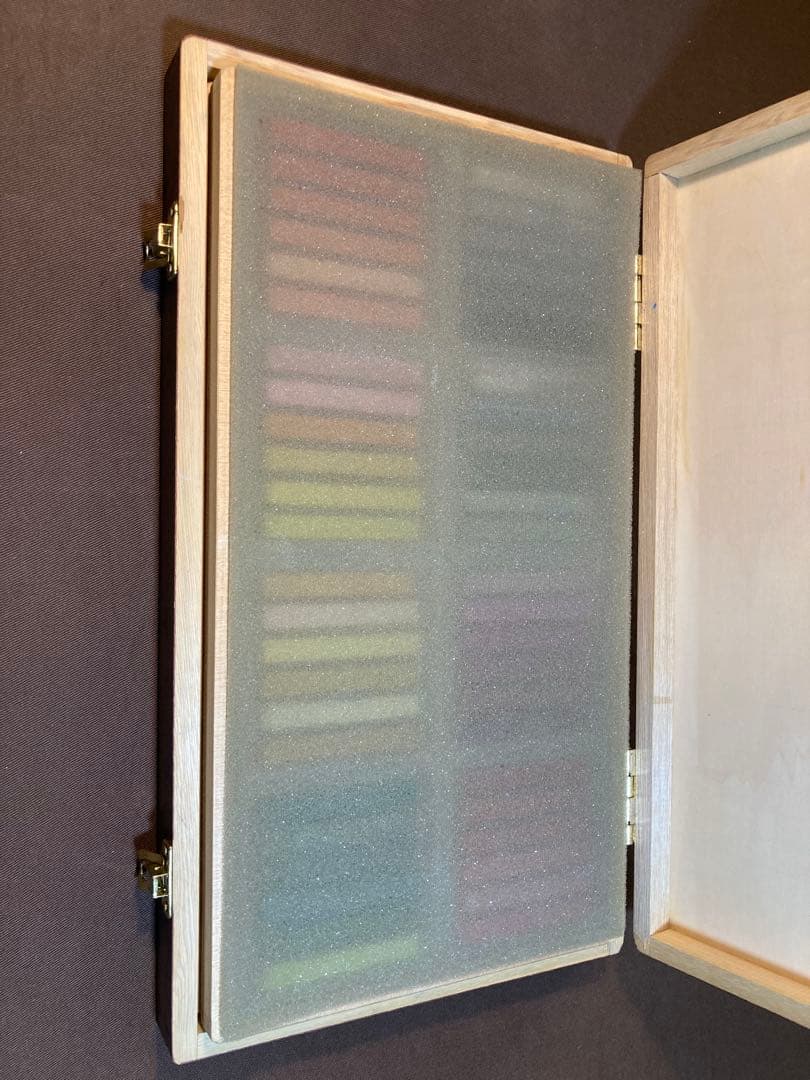 NOUVEL CARRE PASTEL 96色　木箱入り