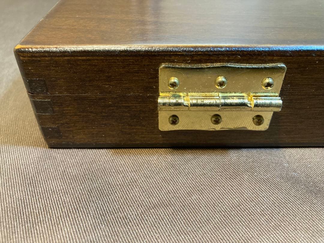 NOUVEL CARRE PASTEL 96色　木箱入り