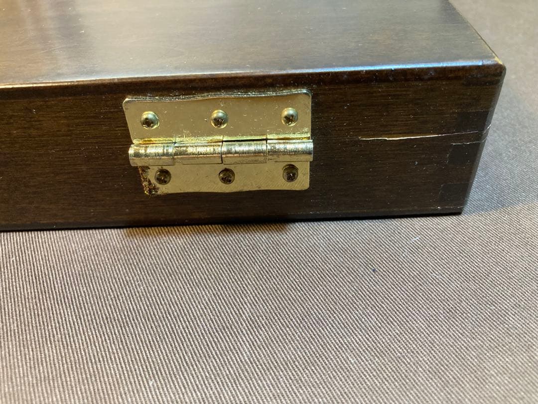 NOUVEL CARRE PASTEL 96色　木箱入り