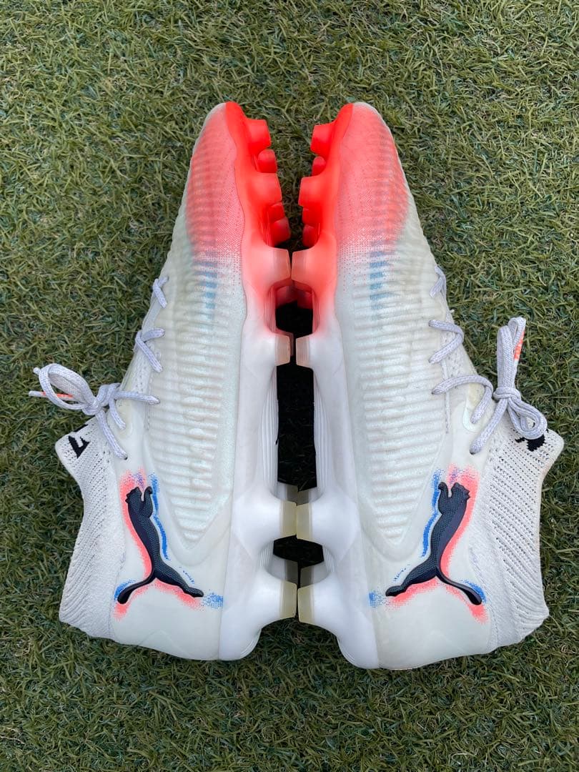 プーマ　フューチャー 8 アルティメット HG/AG 23100円　24.5cm