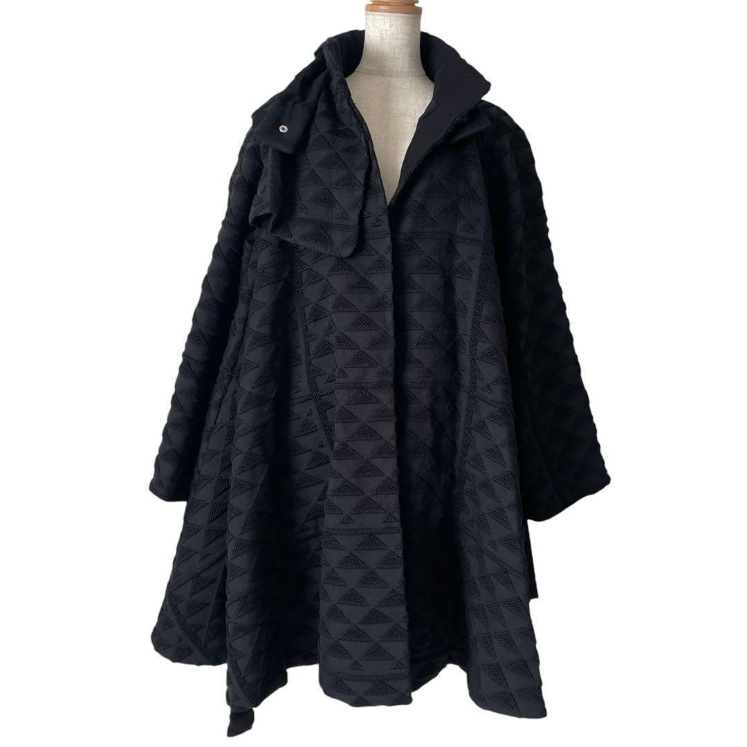 希少美品　 GIORGIO ARMANI　ケープコート　ブラック　46